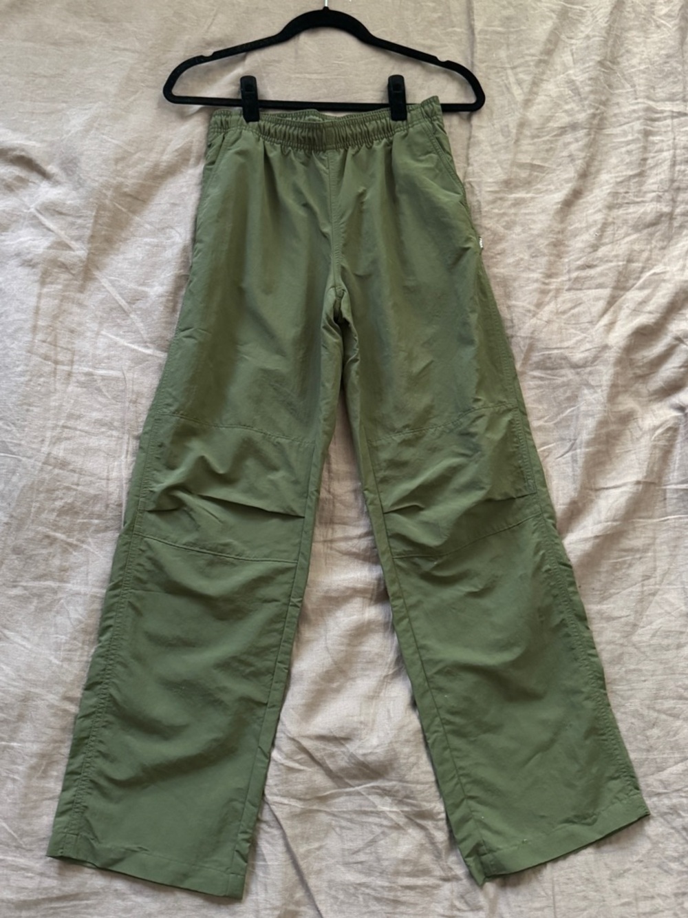 Aritzia TNA Nylon Pants